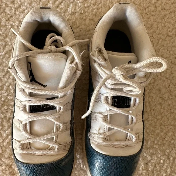 Nike Air Jordan 11 Retro Low LE Snakeskin Navy Kids Size 2Y - Picture 5 of 6